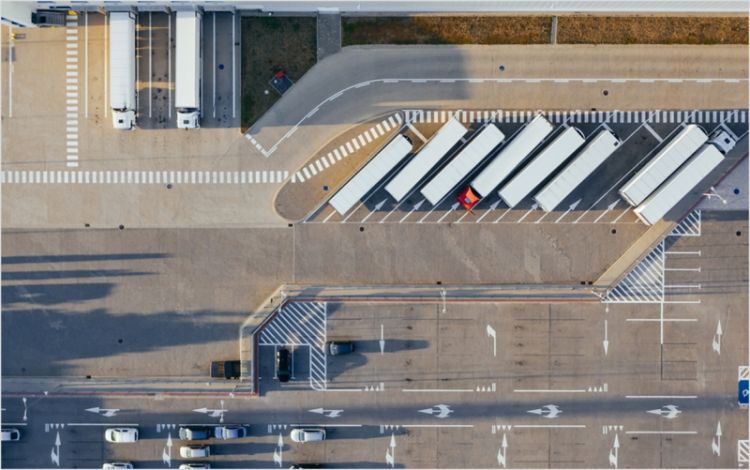 Blog - European Commission calls for safe and secure parking areas for trucks European Commission calls for safe and secure parking areas for trucks - Frotcom