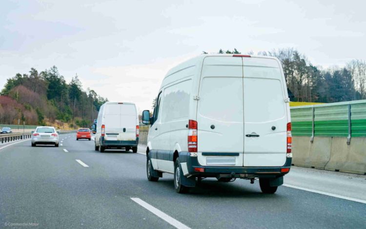 Blog card - Light commercial vehicles subject to road transport operator licensing as of May 2022 Light commercial vehicles subject to road transport operator licensing as of May 2022 - Frotcom