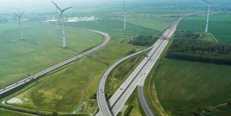 Blog card - Road transport industry launches Green Compact to achieve carbon neutrality by 2050 Road transport industry launches Green Compact to achieve carbon neutrality by 2050 - Frotcom