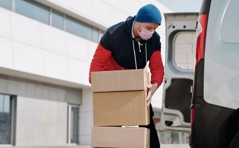 Blog card - How companies can tackle the effects of the COVID-19 crisis with a fleet management system How companies can tackle the effects of the COVID-19 crisis with a fleet management system