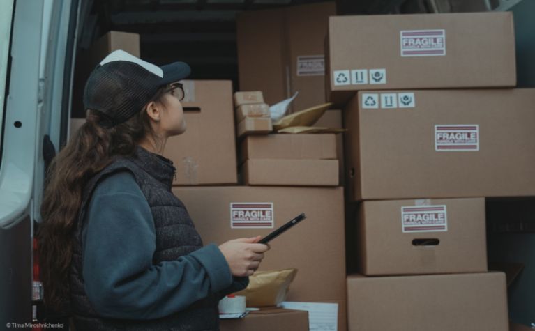 Blog card - Green logistics technology: key trends to reduce your carbon footprint Green logistics technology: key trends to reduce your carbon footprint - Frotcom